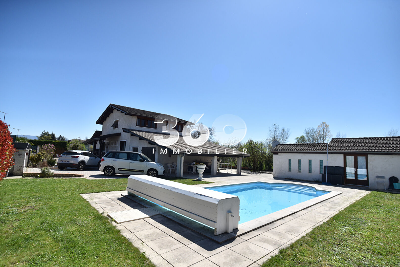 photo Maison 180 m² ? 6 chambres ? Piscine ? Proche CERN 