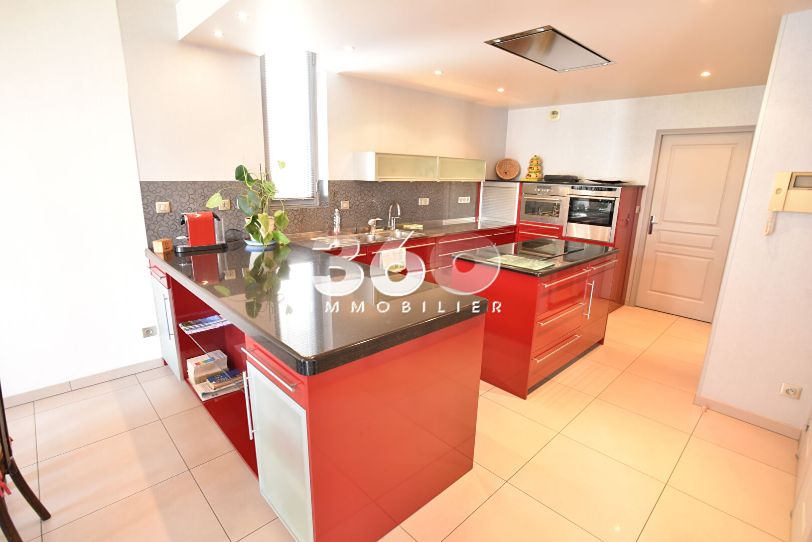 photo AIX-LES-BAINS Appartement T3 de 202 m² avec potentiel exceptionnel 