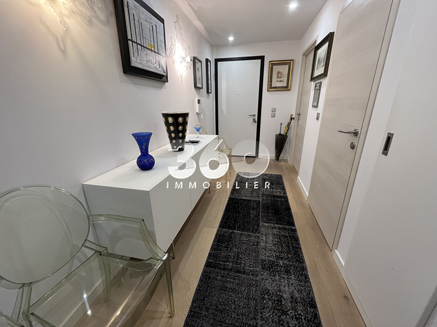 photo T4 en attique -123 m² - Terrasse panoramique 115 m² - Vue lac - Brison-Saint-Innocent 